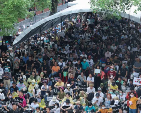 Thousands protest against contentious Taiwan parliament reforms