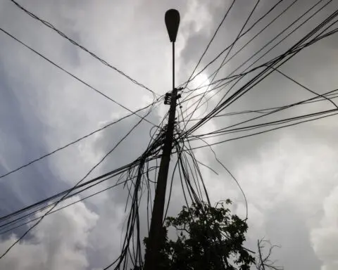 Extended power outage that hit Puerto Rico angers and worries many during heat advisories