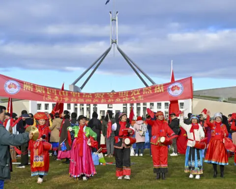 Chinese premier agrees with Australia to 'properly manage' differences