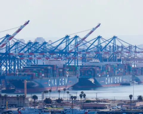 US trade deficit widens in April