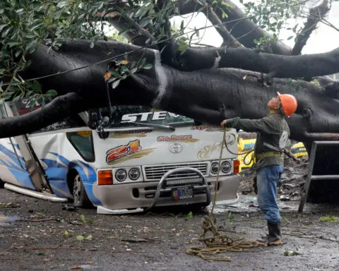 At least 30 dead as torrential rains lash Central America