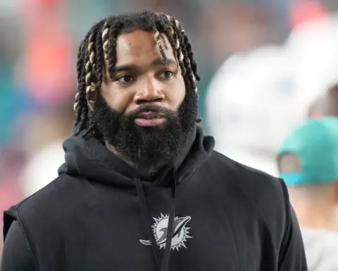 Ex-Dolphin Xavien Howard is accused of sending a teen an explicit photo over an abortion quarrel