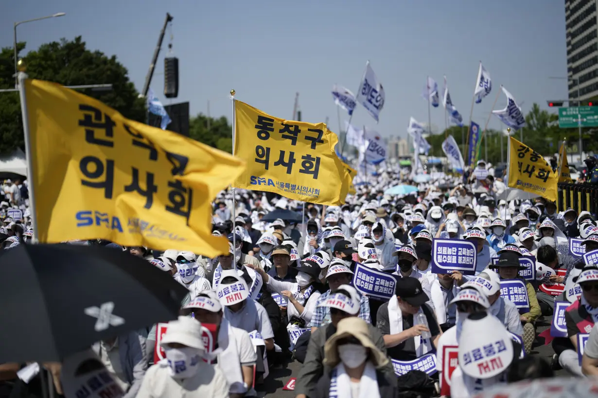 South Korea orders doctors who joined protracted strike over medical school plan to return to work