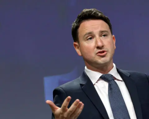 Taxing super-rich debate should start with 2% levy, says economist behind plan