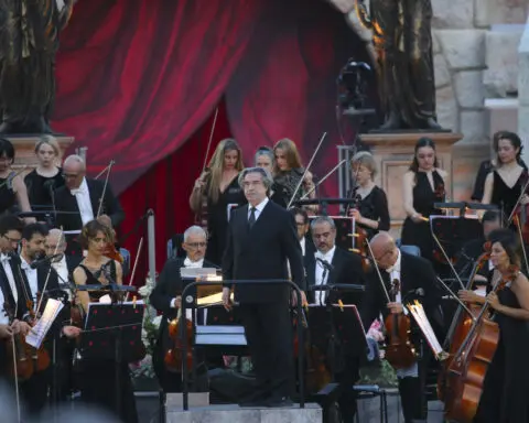 Meloni joins cultural elite celebrating Italian opera's recognition as a world treasure