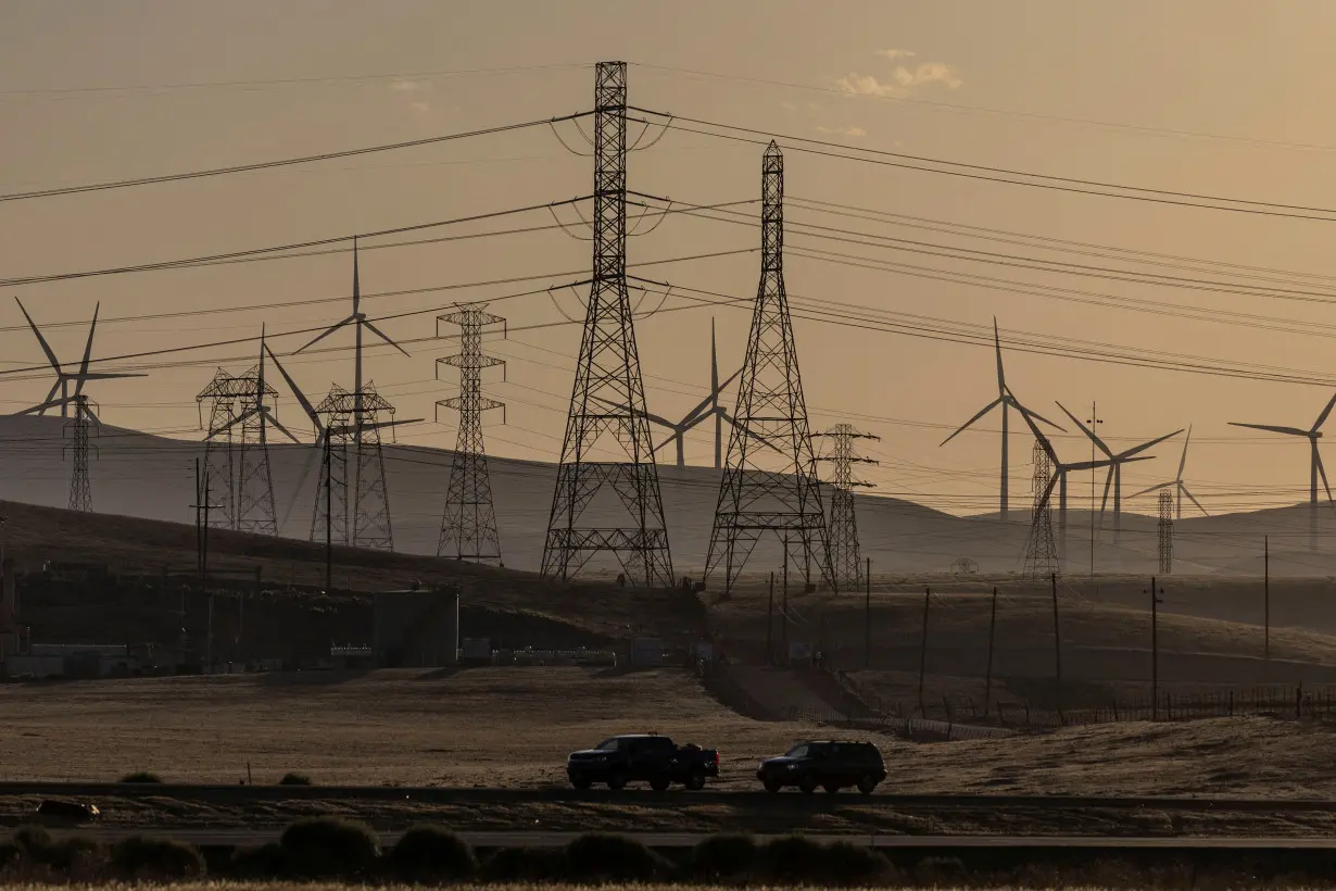 FILE PHOTO: Californians urged to cut power use during extreme heat