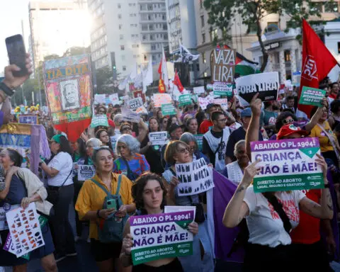 Brazilian women march against bill tightening abortion ban