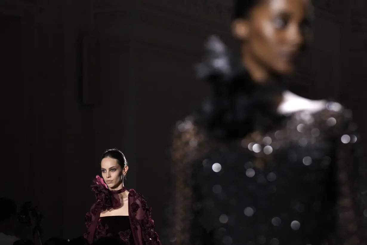 Elie Saab's classic fall couture has foliage, shimmer — and capes for men