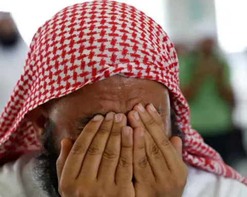 Climate change boosted deadly Saudi haj heat by 2.5 C, scientists say
