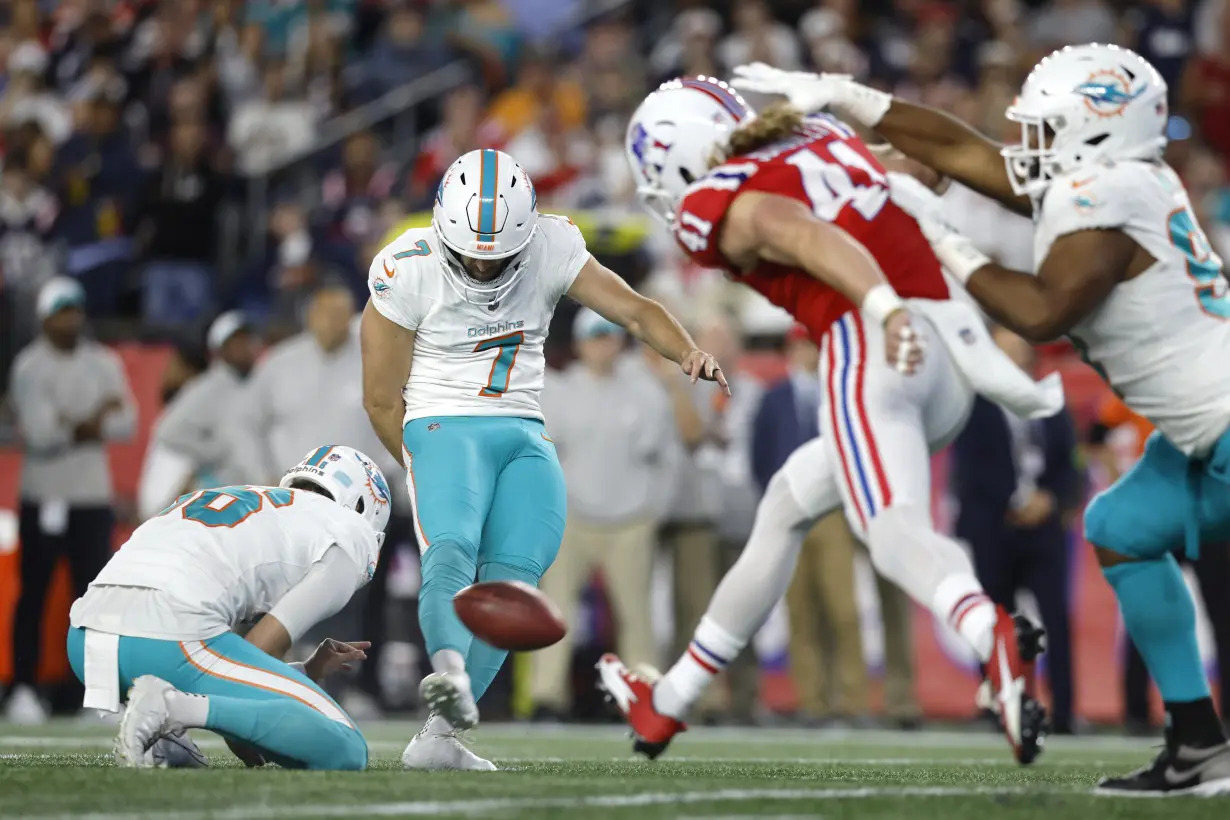 Dolphins Patriots Football