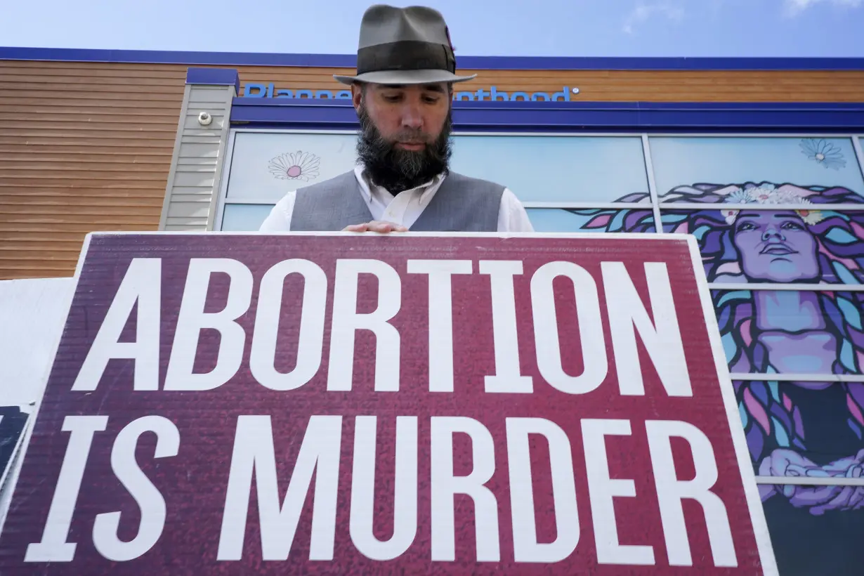 Planned Parenthood resumes offering abortions in Wisconsin after more than a year