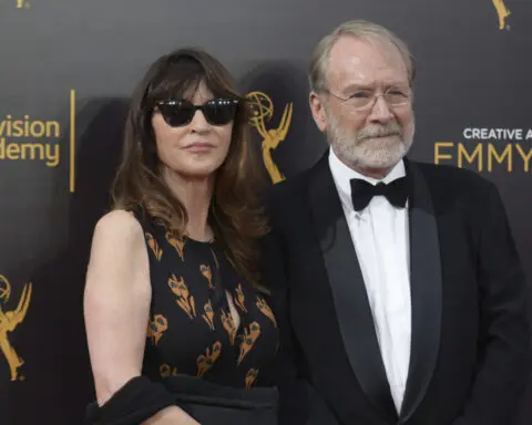 Martin Mull, hip comic and actor from 'Fernwood Tonight' and 'Roseanne,' dies at 80