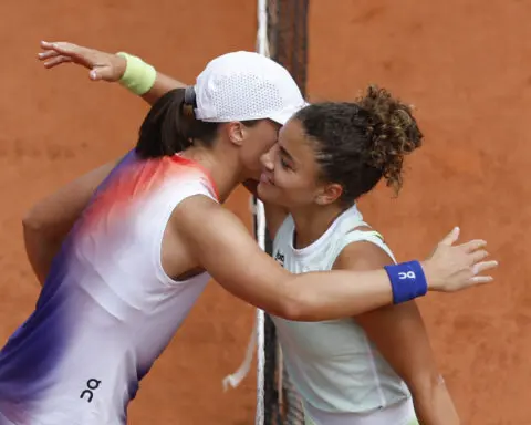 Iga Swiatek reigns at the French Open again with 'The One Where She Wins Her Fifth Grand Slam'