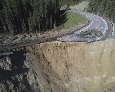 Wyoming pass landslide brings mountain-sized headache to commuting tourist town workers