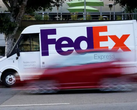 FedEx eyes fiscal 2025 profit just above Wall St target, shares soar