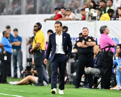 Soccer-Lozano determined to take Mexico to Copa America quarter-finals