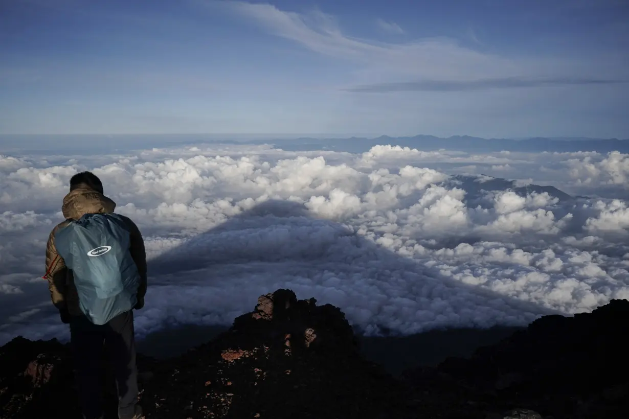 Japan Mount Fuji Deaths