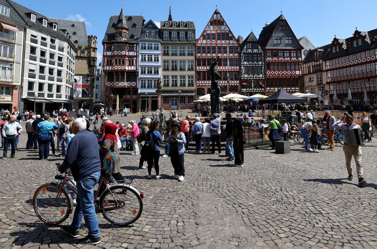 FILE PHOTO: A general view shows the old opera house in Frankfurt