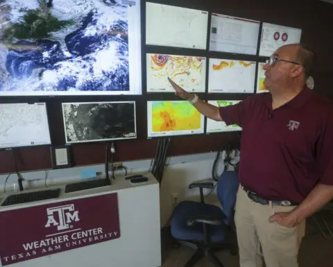 Weeklong heat wave loosens grip slightly on US Southwest but forecasters still urge caution