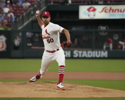 Wainwright gets 200th win as the Cardinals blank the Brewers 1-0