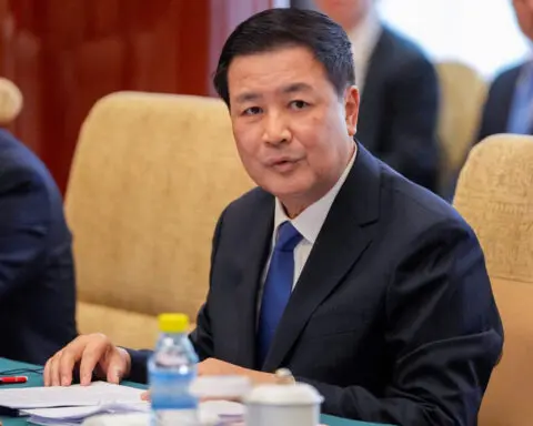 China police chief, US homeland security head discuss law enforcement cooperation
