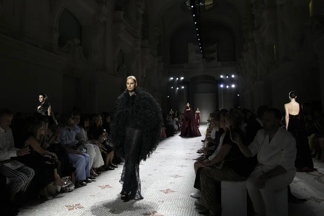 Elie Saab's classic fall couture has foliage, shimmer — and capes for men