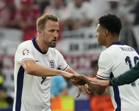 England fails to convince in 1-1 draw with Denmark though should advance at Euro 2024