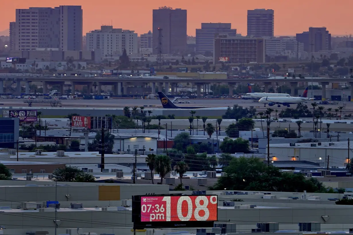 Record highs expected to fall as Southwest US bakes in first heat wave of season earlier than usual