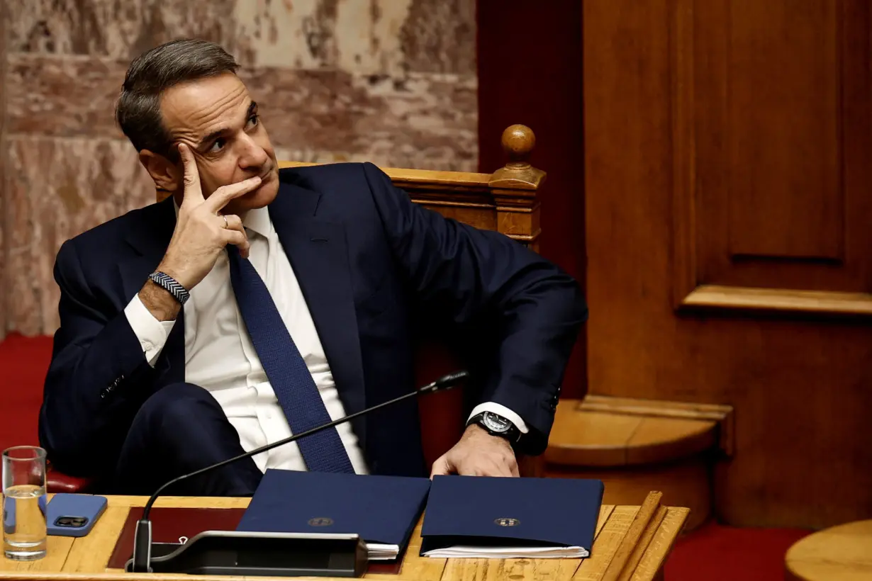 Greek government faces confidence vote