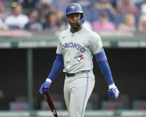 Blue Jays' Orelvis Martínez gets 80-game drug suspension 2 days after his major league debut