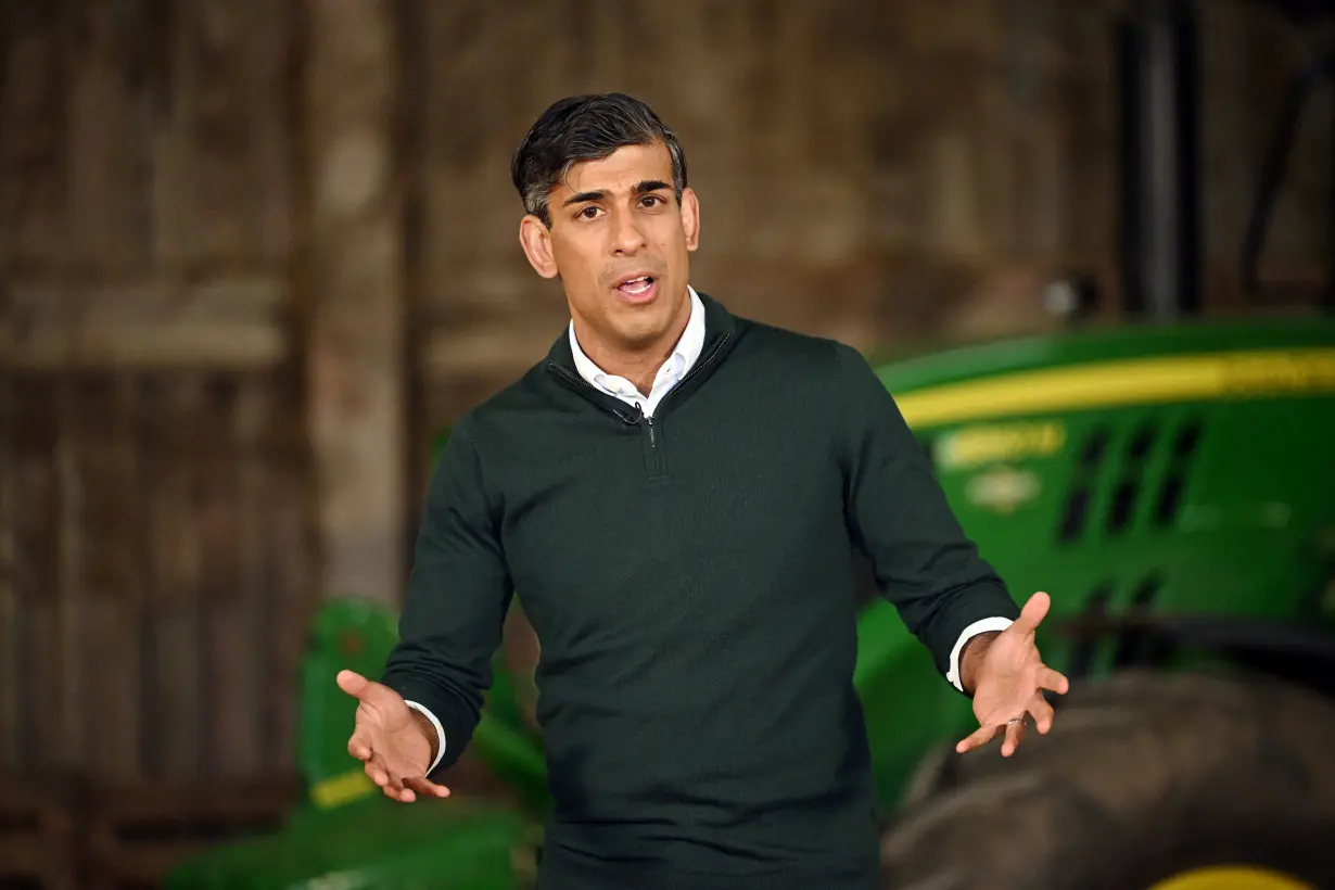 Rishi Sunak campaigns for the Conservatives in North Devon