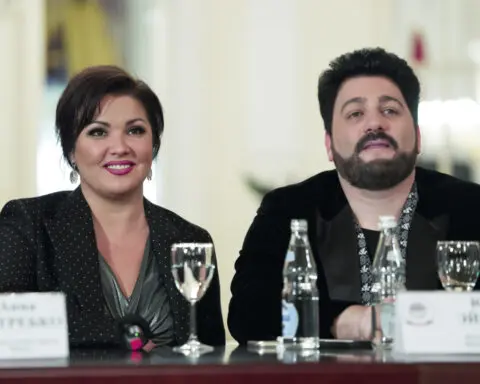 Soprano Anna Netrebko announces separation from tenor Yusif Eyvazov