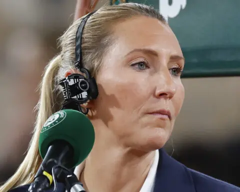 Coco Gauff loses an argument with a French Open chair umpire and wants to see replays in tennis