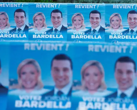 Moody's issues France credit rating warning over snap elections