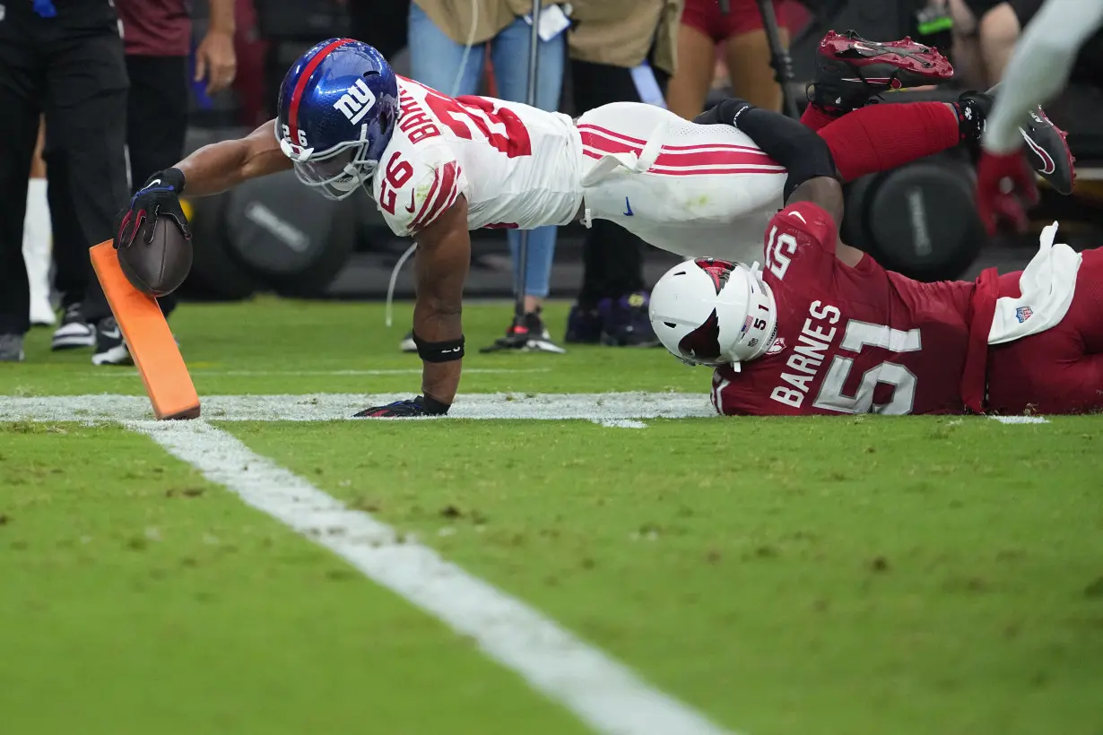 Giants running back Saquon Barkley has a sprained right ankle, AP source says