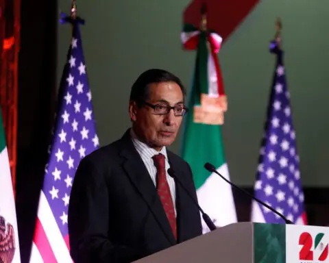 Mexico's finance minister agrees to stay in role in new government
