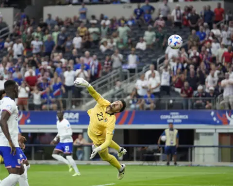 Pulisic scores, assists on Balogun goal to lead U.S. over Bolivia 2-0 in Copa America opener