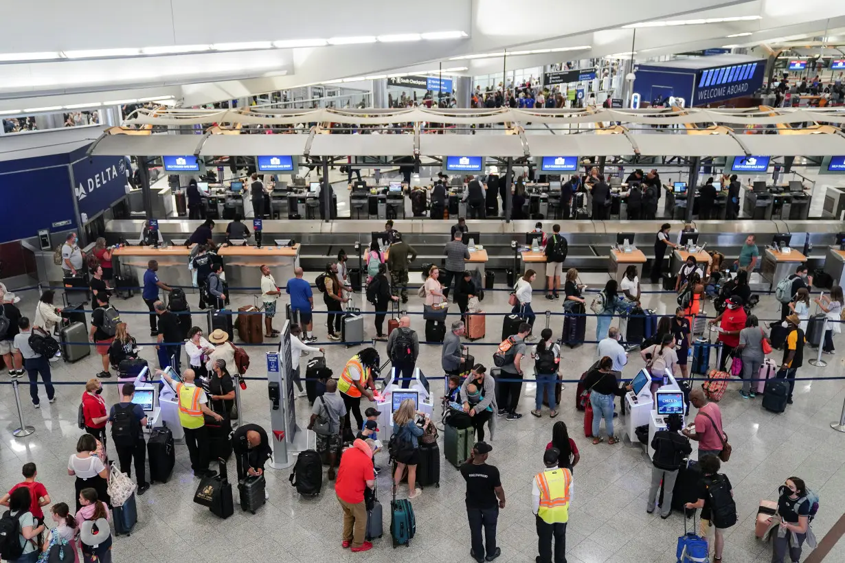 Travelers pack Atlanta airport ahead of July 4th
