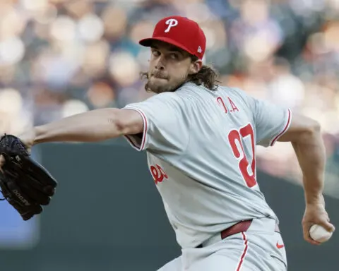 Phillies turn rare 1-3-5 triple play against Tigers, 1st since 1929