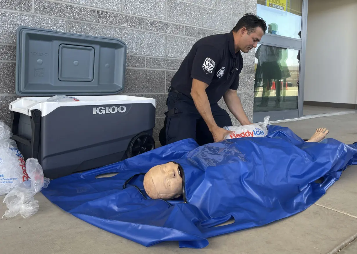 Phoenix using ice immersion to treat heatstroke victims as Southwest bakes with highs well over 100