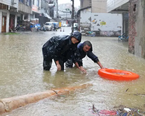 Record rains paralyse China's southern city Changsha