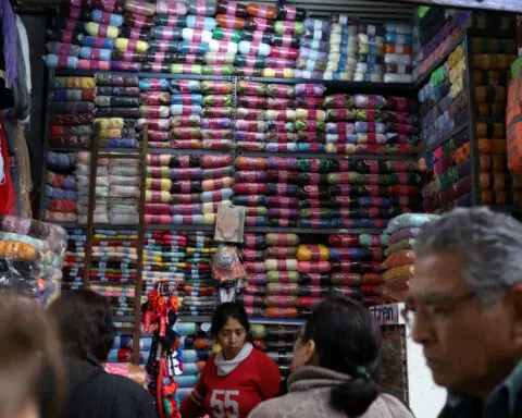 Peru inflation eases in May for second straight month