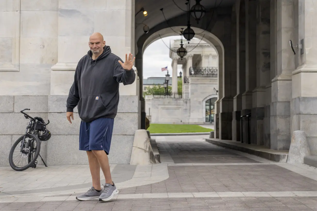 Senate ditches dress code as Fetterman and others choose casual clothes