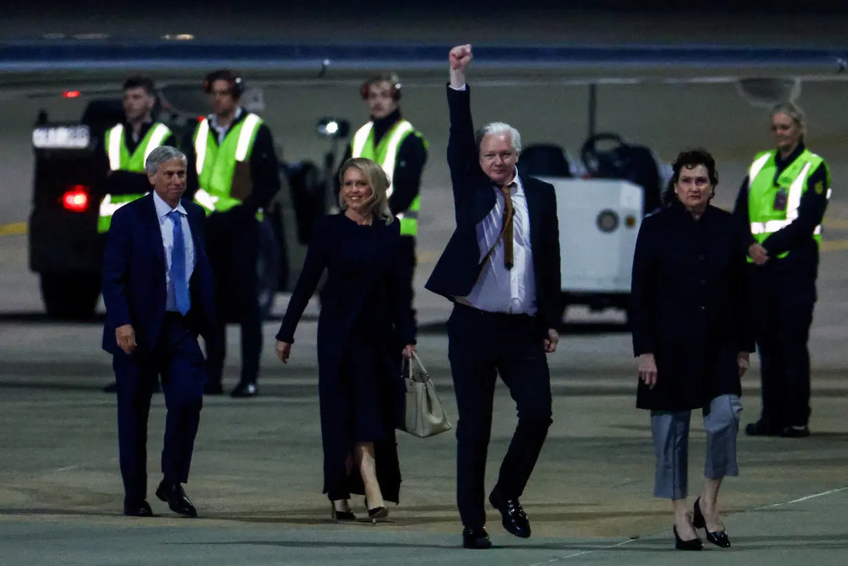 WikiLeaks founder Julian Assange arrives in Canberra