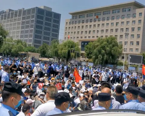 Chinese who lost money in bank fraud detained for months after protest