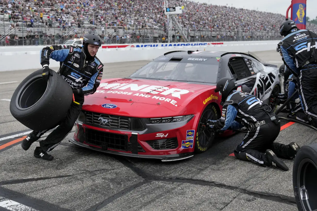 NASCAR New Hampshire Auto Racing