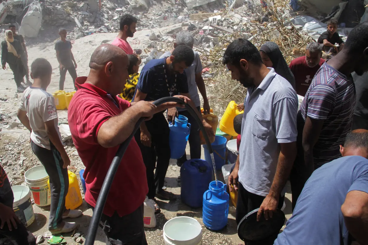 'Without water, one dies' - Gazan families struggle with water pollution and scarcity in Jabalia refugee camp