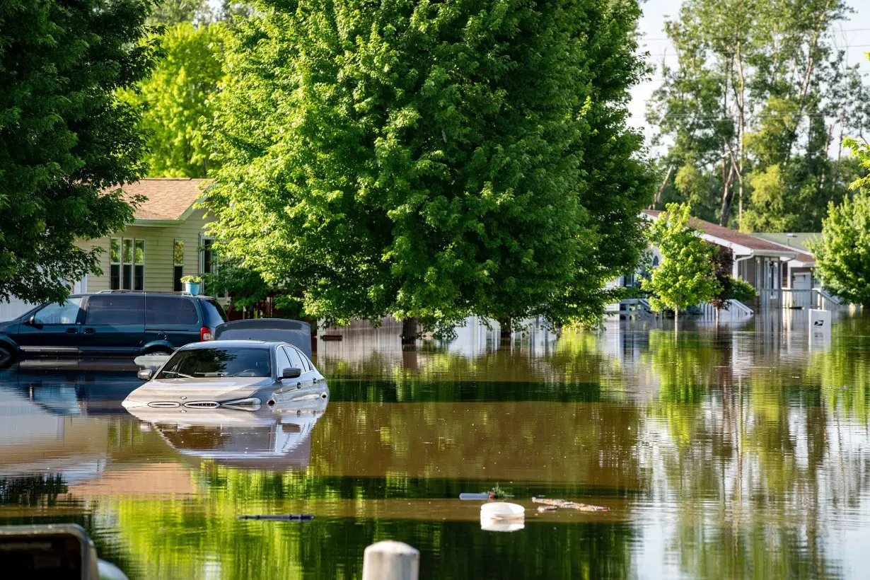 Several homes and cars were left flooded across multiple states this week.