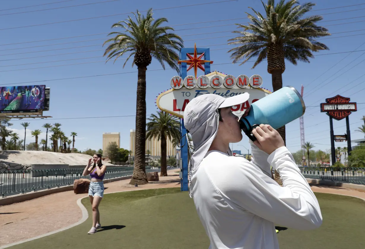 Weeklong heat wave loosens grip slightly on US Southwest but forecasters still urge caution