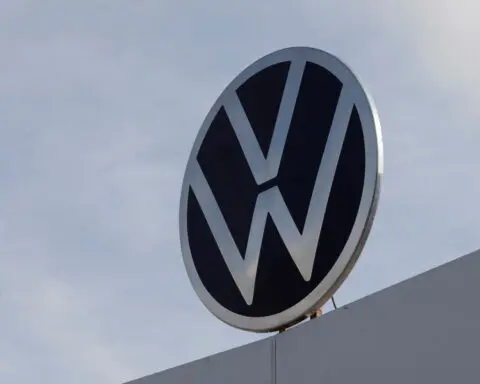 Mexico to review alleged labor rights violations at Volkswagen facilities